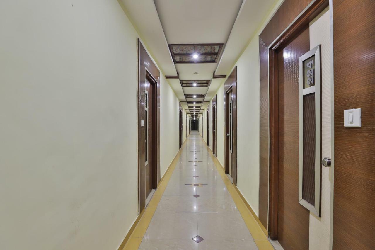 Oyo Flagship 19003 Hotel Rudra Mahal Ахмедабад Екстер'єр фото