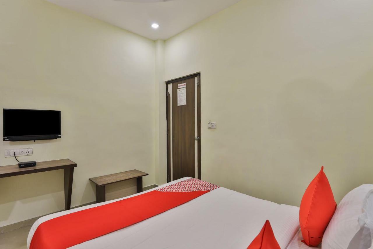 Oyo Flagship 19003 Hotel Rudra Mahal Ахмедабад Екстер'єр фото