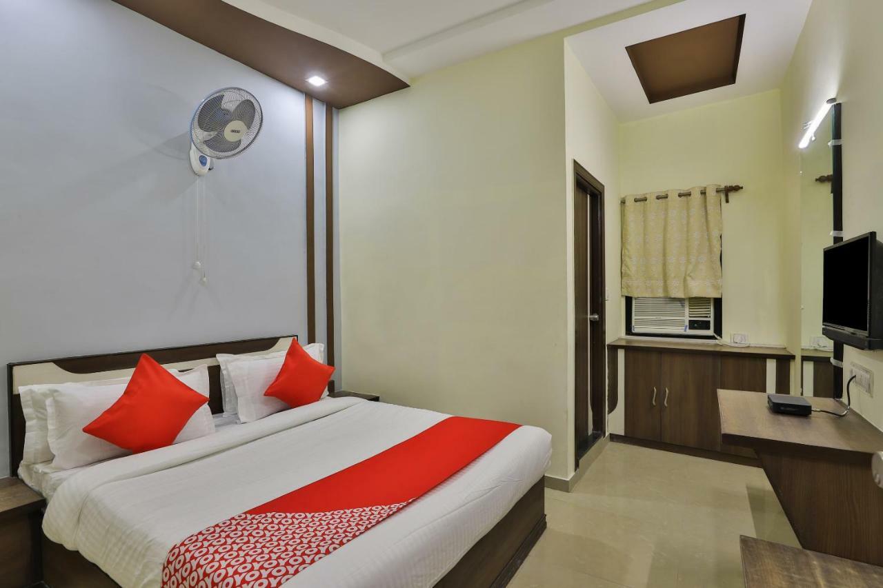 Oyo Flagship 19003 Hotel Rudra Mahal Ахмедабад Екстер'єр фото