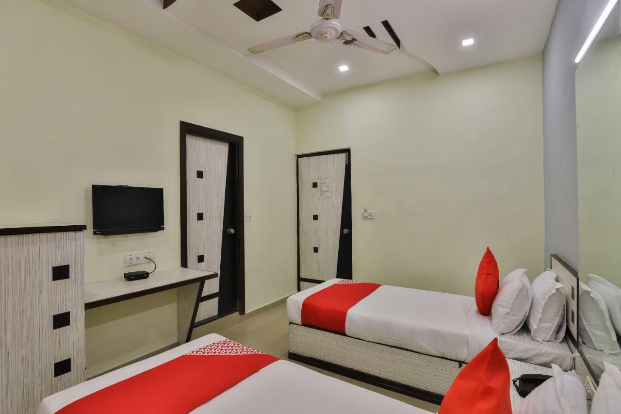 Oyo Flagship 19003 Hotel Rudra Mahal Ахмедабад Екстер'єр фото
